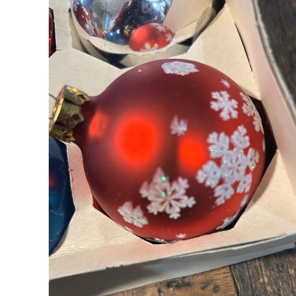 Vintage Alderbrook Glass Christmas Ornaments Set 12 2.5" MCM Snowflake Boxed - Picture 4 of 10